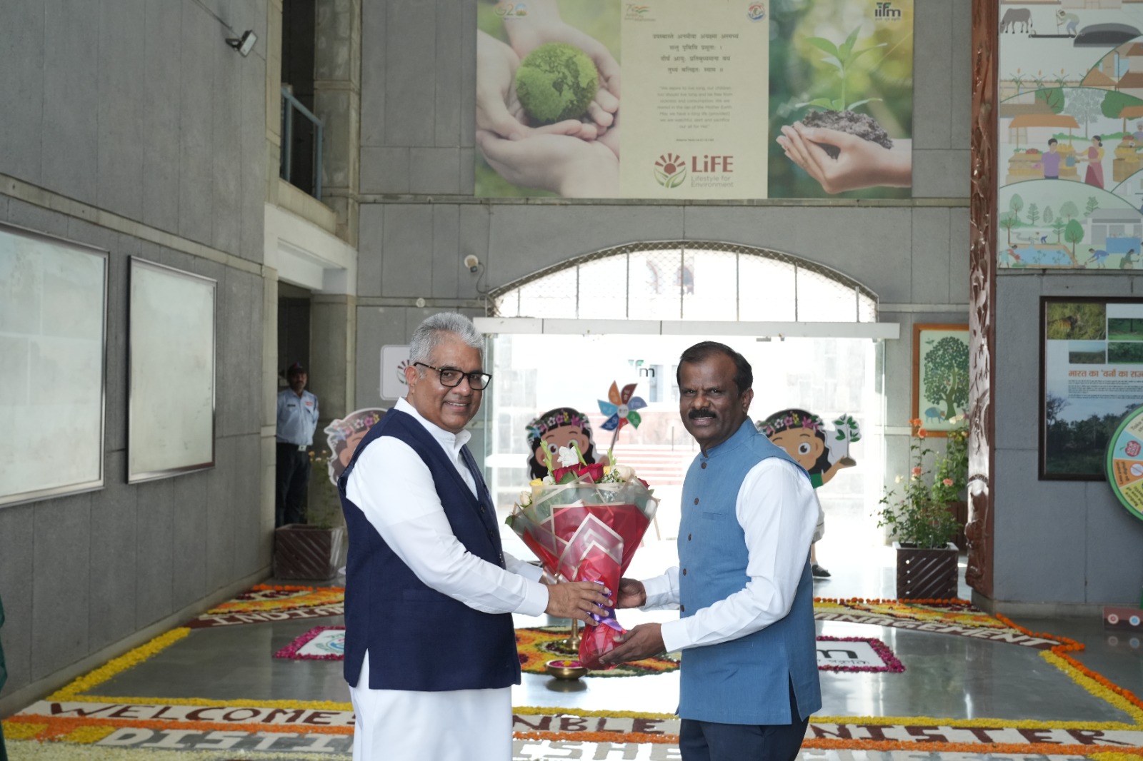 Welcome of Minister by Director
